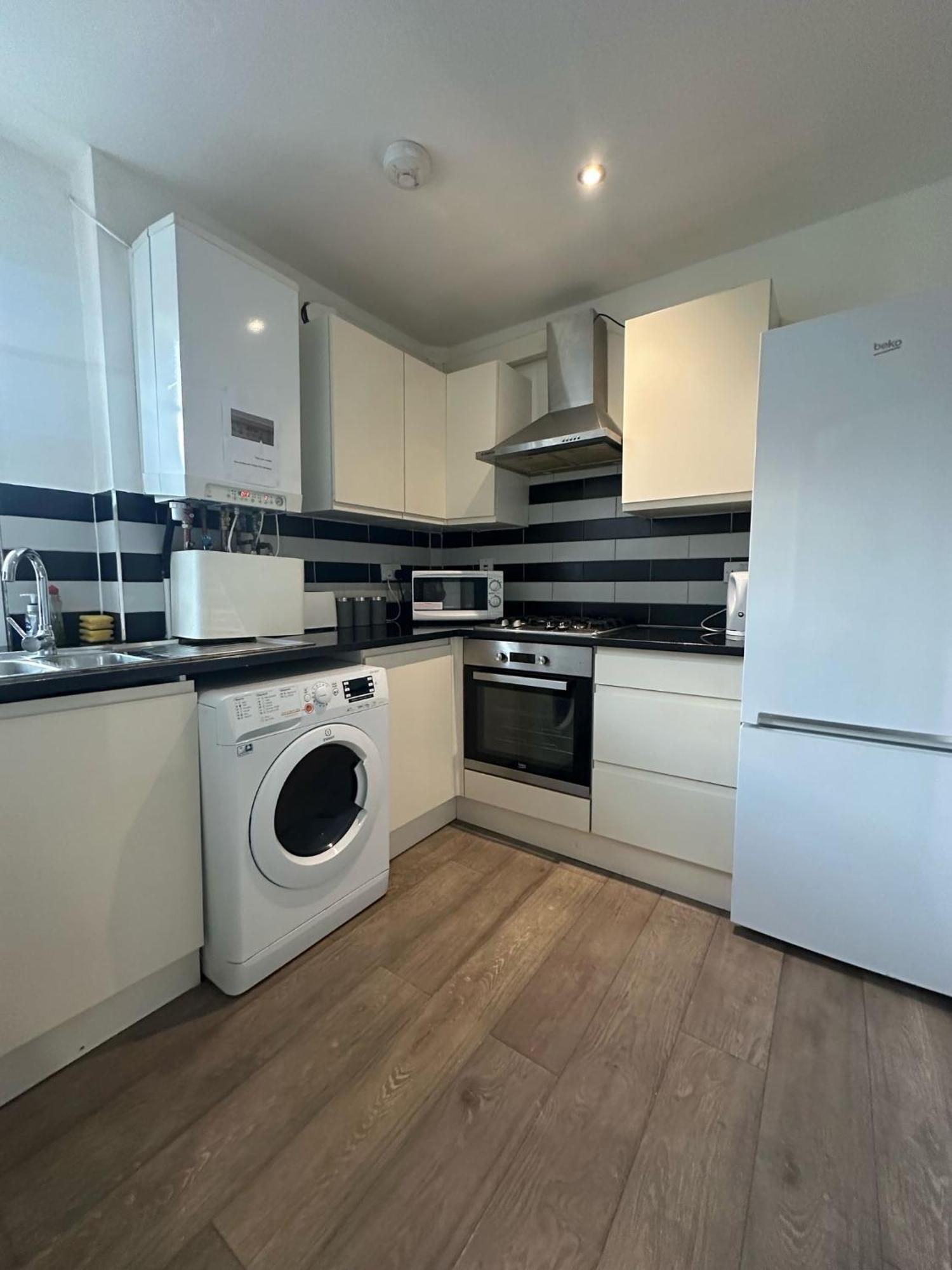 "Euston Comfort" 3 Bedroom Flat In Kings Cross, St Pancras!!!!118B Londyn Zewnętrze zdjęcie