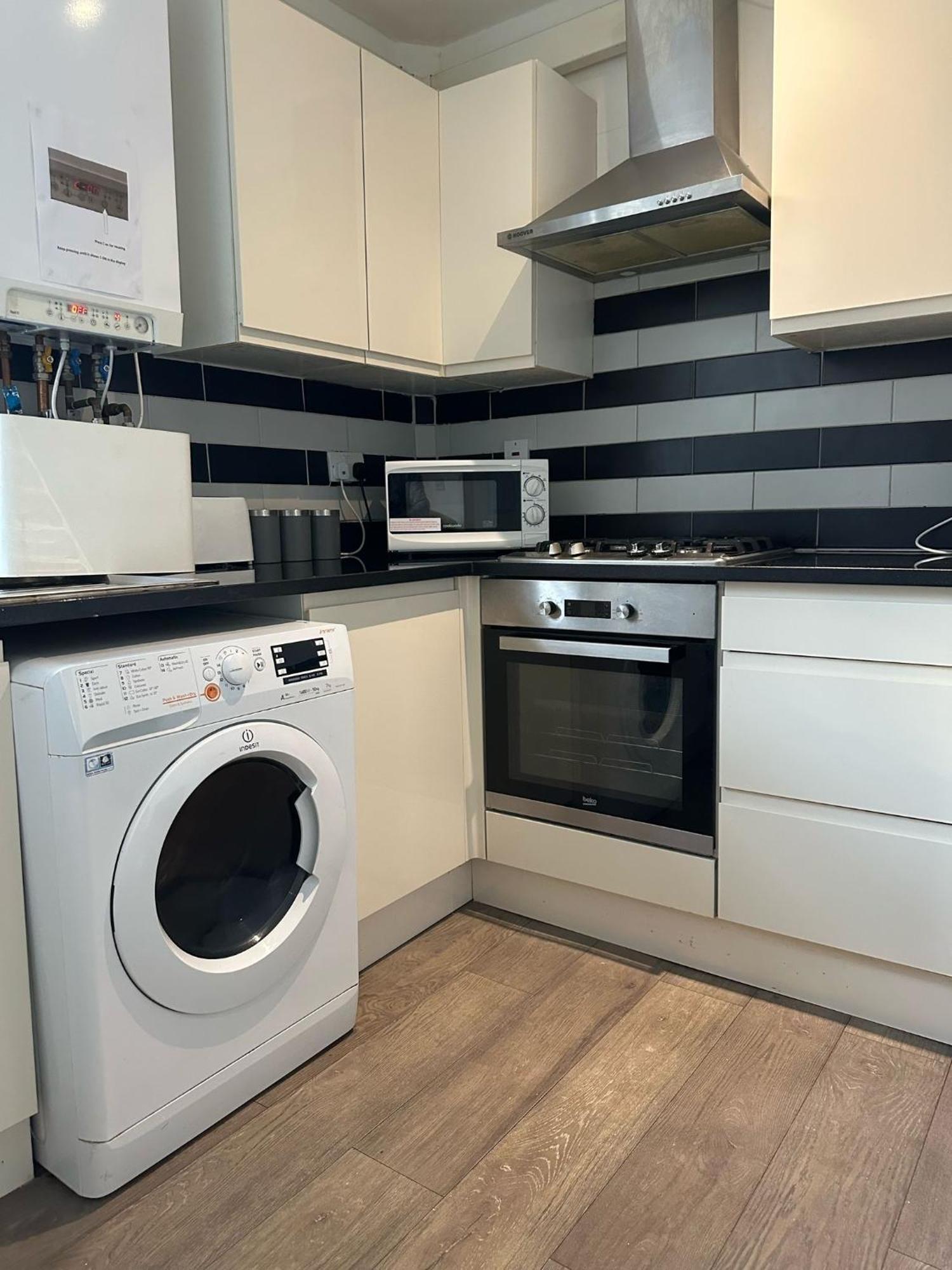 "Euston Comfort" 3 Bedroom Flat In Kings Cross, St Pancras!!!!118B Londyn Zewnętrze zdjęcie