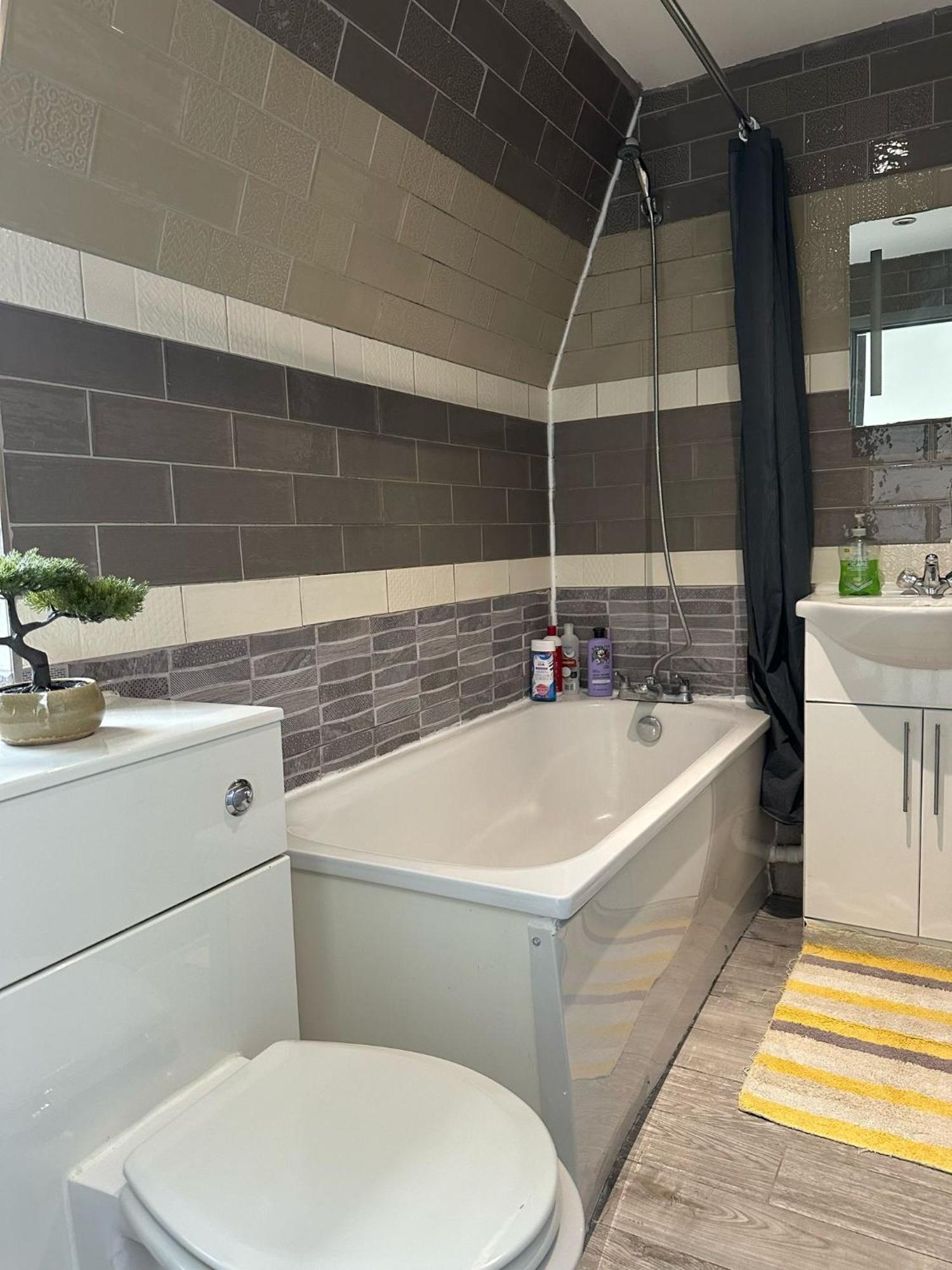 "Euston Comfort" 3 Bedroom Flat In Kings Cross, St Pancras!!!!118B Londyn Zewnętrze zdjęcie
