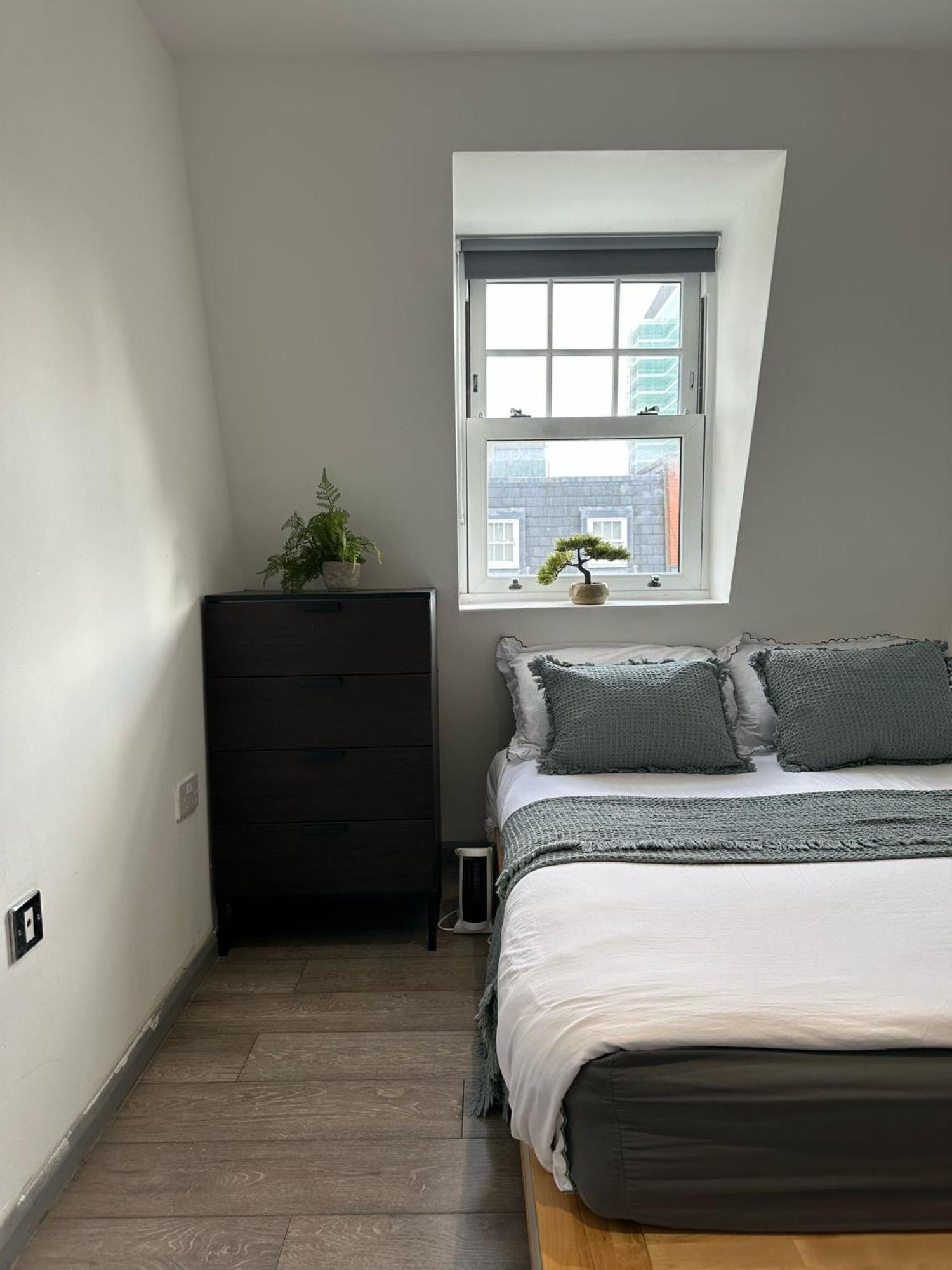 "Euston Comfort" 3 Bedroom Flat In Kings Cross, St Pancras!!!!118B Londyn Zewnętrze zdjęcie